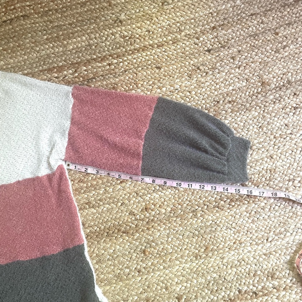 BiBi Colorblock V-Neck Sweater Size Small - Picture 8 of 10